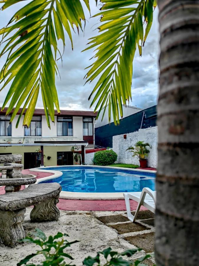 Hotel Casa Tago Alajuela ภายนอก รูปภาพ