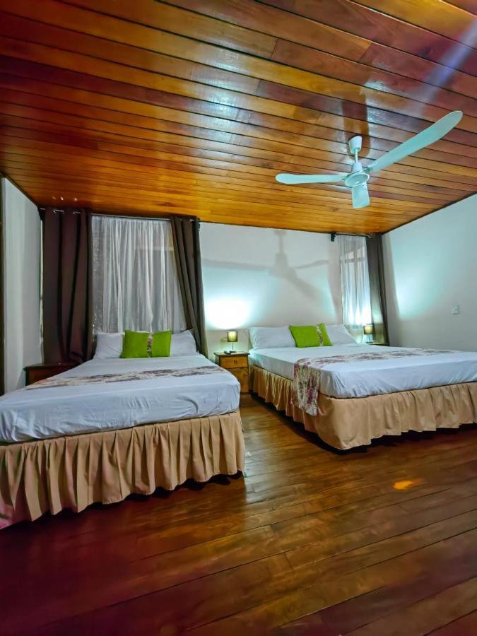 Hotel Casa Tago Alajuela ภายนอก รูปภาพ